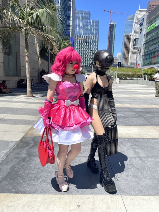 me and who https://t.co/N86jpeJhMk