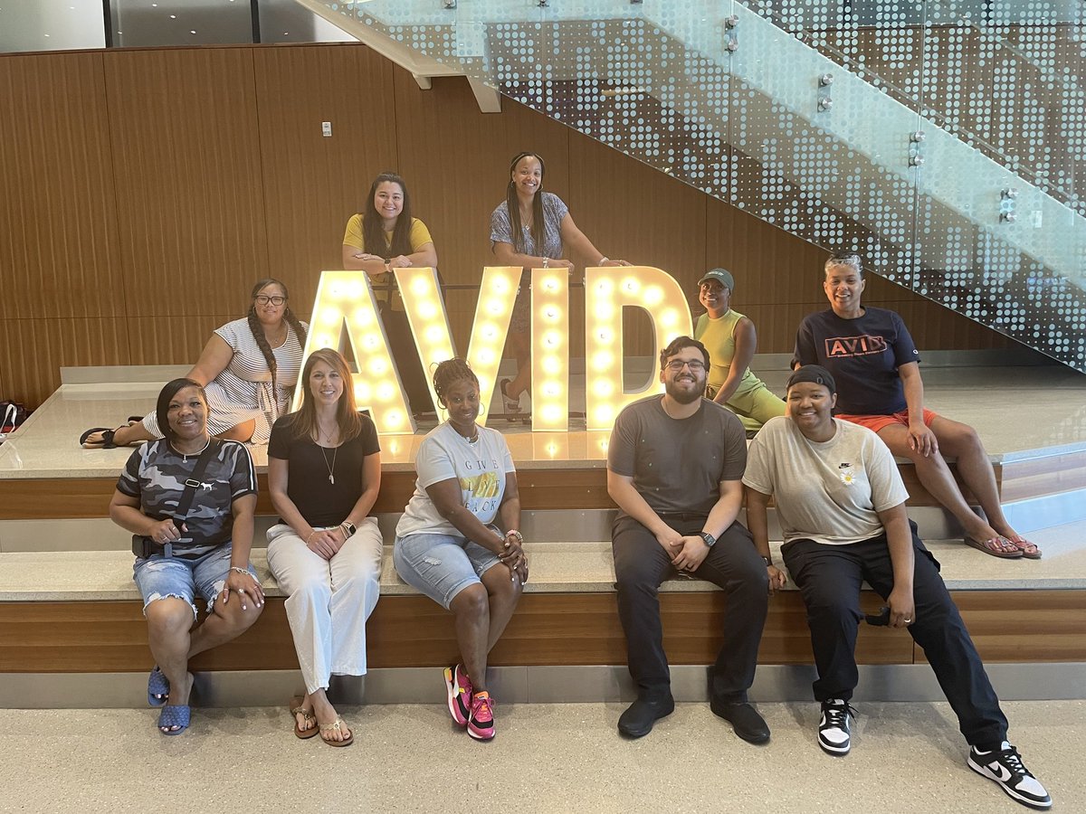 AVIDizedNMS's tweet image. AVID Summer Institute 2022! San Antonio is not ready for these Stallions! ⁦@SuperStallions⁩ ⁦@GEARUP_SISD⁩ ⁦@SheldonISD⁩