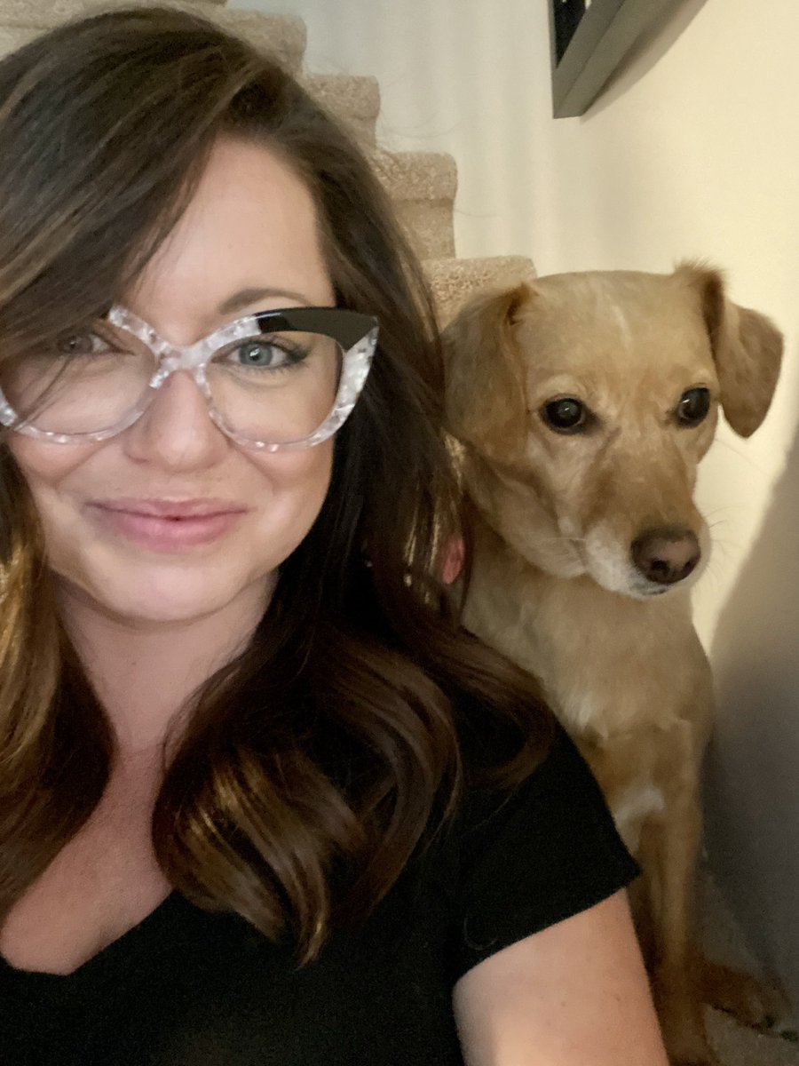 A little unfocused but kinda cute…sums us up nicely 💕 

#lifeisgood #rescuedog #dogsoftwitter