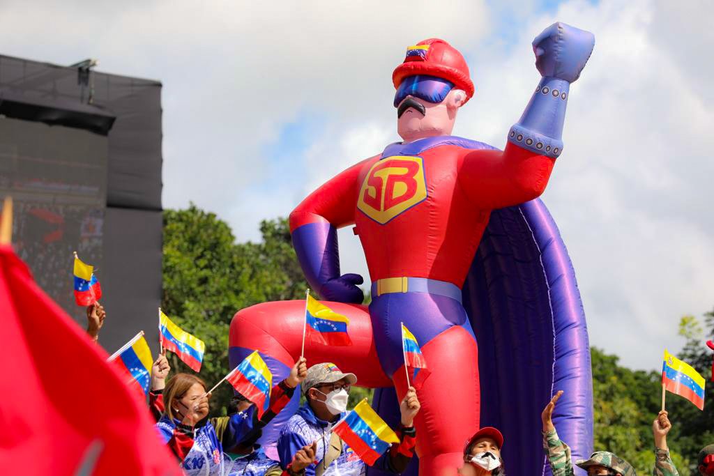 NicolasMaduro tweet picture