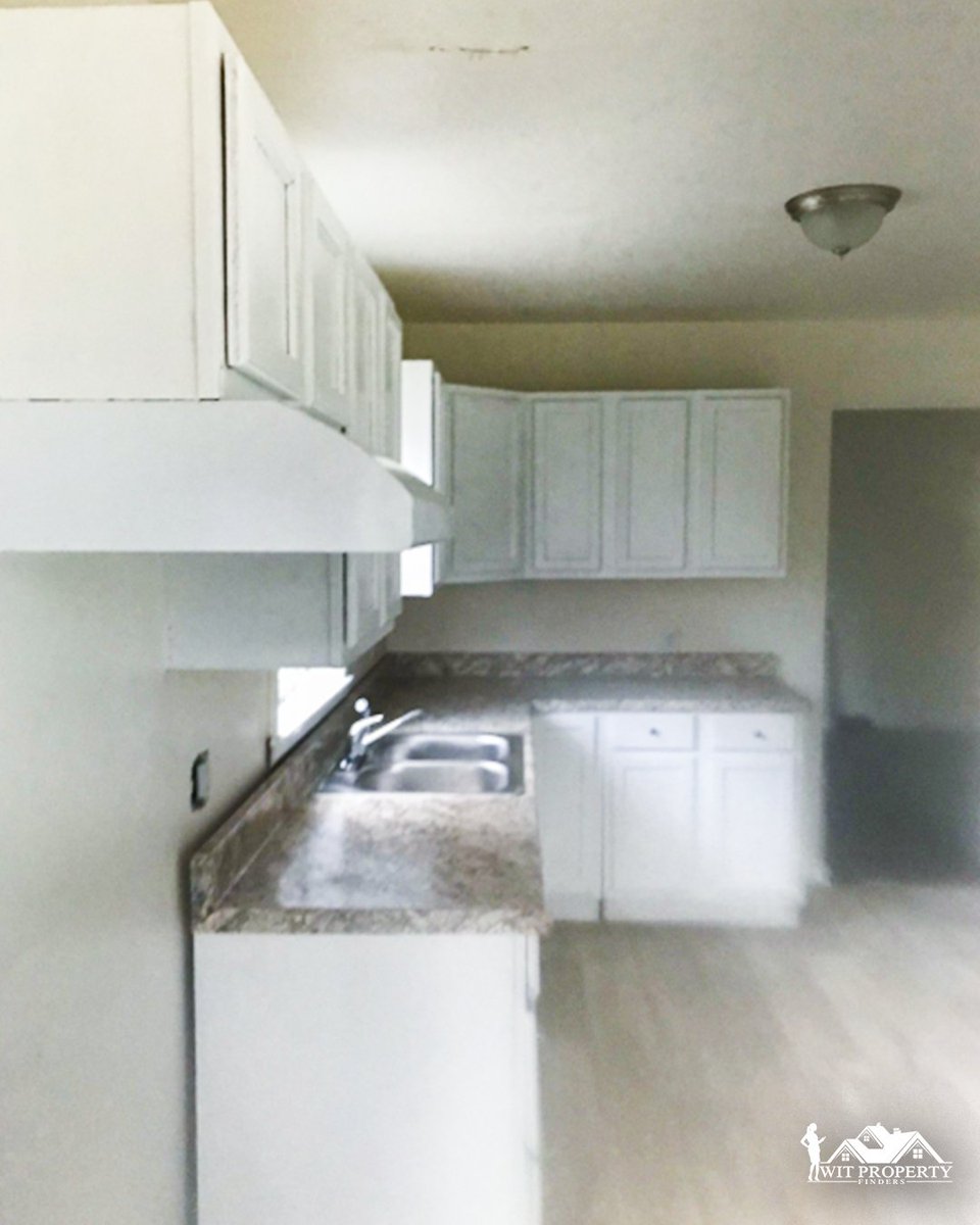 It has three bedrooms, is in a peaceful neighborhood, perfect choice for a family.

It features two full bathrooms and central heating and cooling.

Easy parking and laundry access.

Nice kitchen and bathroom cabinetry.

Unfurnished

$1200/mo.

#JacksonMS #Mississippi #realestate