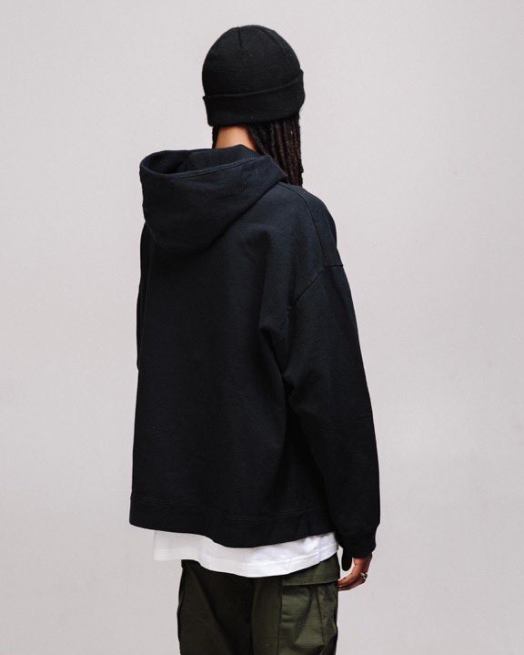 skntones's tweet photo. Skntones™ SS22 online drop 
Friday - 11am CT 

👀 https://t.co/4qPxX7bfkU https://t.co/gTH1bhQ4LD