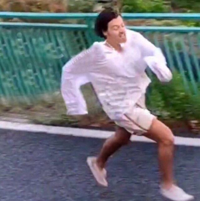 Lifeofapotatoh's tweet photo. Me running back to Twitter after ages because Instagram is down
#instagramdown https://t.co/I2wugihy00