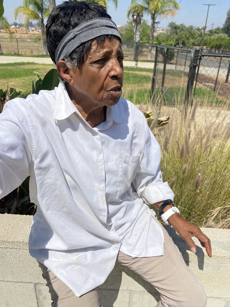 kybraxamia's tweet photo. This is a pic I took of my grandmother today.  At 97-years old it’s only expected that we’d have different perspectives on life.  Some of the things she’d say to me would make me so angry.  But the more we talk, the more we understand each other #communicationiskey https://t.co/zohgh8Or1B