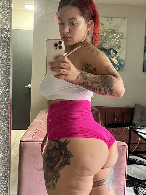 1 ticket to the Barbie movie https://t.co/U622StDXbr