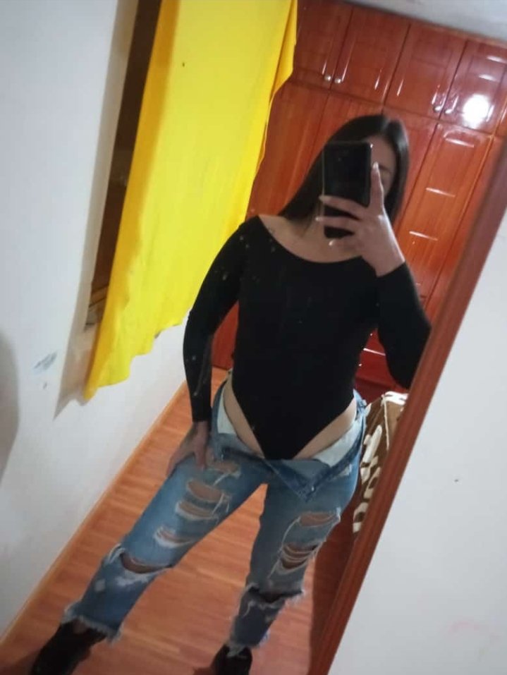 Soy nueva por aqui y estoy en busca de hacer amigos dale #RT y sígueme si quieres conocerme ❤
<a href="/SarahvaldezSw/">Sarah</a>