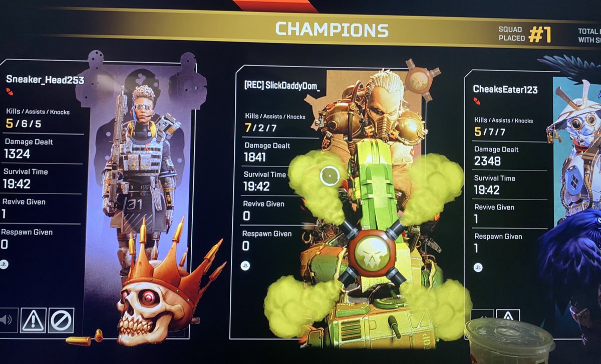 WavvyDom's tweet photo. I really be doing my thing when Iโm LOCKED IN. We grinding Diamond tonight baby. #DefensiveLegendsOnly #ThiccSquad #ApexLegends https://t.co/u53VjuWa2l