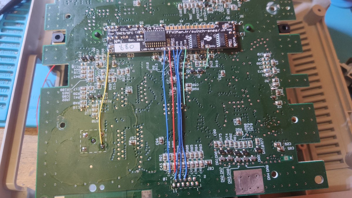 Chipnmodz's tweet photo. #Mod #Switchless #SNES grâce à l'excellent PCB Switchless de @FFVIMan !
La meilleure solution pour le dezonage de votre #SuperNintendo, incluant le uIGR (commande a la manette) et le patch D4 (contre les protection de zone!)
#RETROGAMING #Modding #Nintendo https://t.co/P1VXPM7kpR