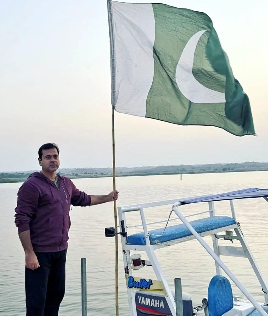 tabish_mansoor's tweet photo. This is totally unacceptable, you cannot shut down his voice by taking such pathetic actions,we stand with you Imran Riaz Khan just stay strong and keep the spirit high  to fight against this regimen change .

#میں_بھی_عمران_ریاض_ہوں https://t.co/cFMA2nmDH3