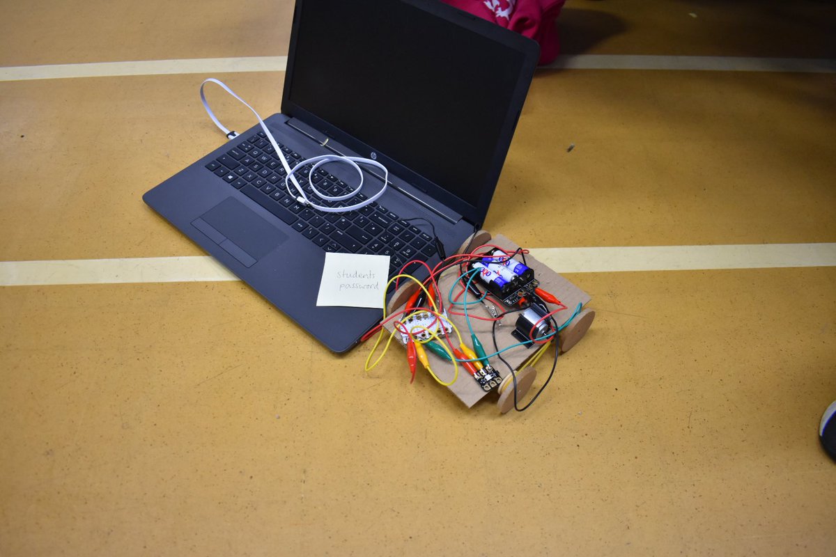 theSTEMworkshop's tweet photo. What a great day we had yesterday delivering a #STEMWorkshop @CriftinsPrimary for the Year 6’s we covered #MechanicalSystems #Electricalsystems and #ControlTechnology as we designed autonomous vehicles 🚗 @RedfernElec excellent #creativity https://t.co/WQ6Ji6I8gd