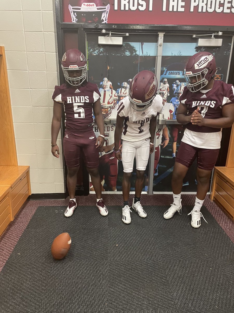 Had a great visit at Hinds Community College🦅🤍… <a href="/oc7888/">Larry Williams Head Football Coach Coahoma CC</a> <a href="/DemetricDWarren/">Demetric D. Warren</a>