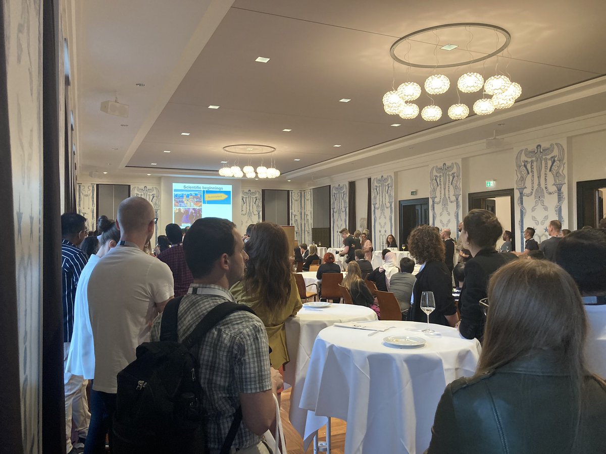 Standing room only <a href="/dzlacademy/">The DZL Academy</a>. We are in for a treat with a career talk by Wolfgang Kübler ☺️ first take home Message: choose #yourpassion and not your parent‘s or mentor‘s