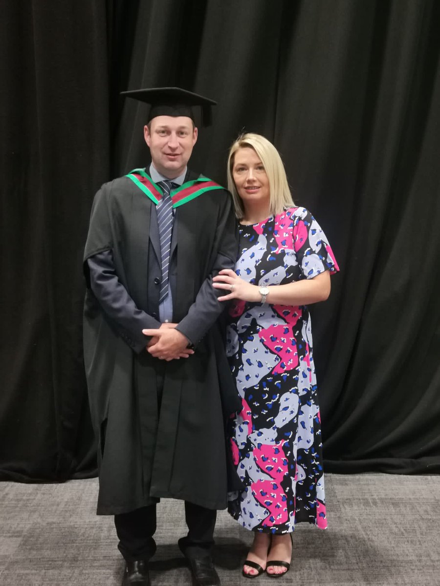 ToppingRodney's tweet image. Absolutely delighted to get this one over the line. A great day at the  @ulsterUni graduation at the Waterfront Hall. Many thanks to @KyleParadis, @davegwoods and @UlsterSchSport for everything over the last 3 years.
#sharingitwiththefamilywasspecial