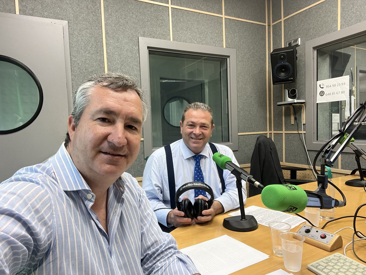 diegogarciacab's tweet photo. Hoy en #Andaluciacapital con Antonio Vega , director general de @SGR_Garantia hemos hablado de la evolución de la financiación para las pymes y autónomos. Y la última hora de la crisis de Abengoa. https://t.co/ScVe0LNBXX