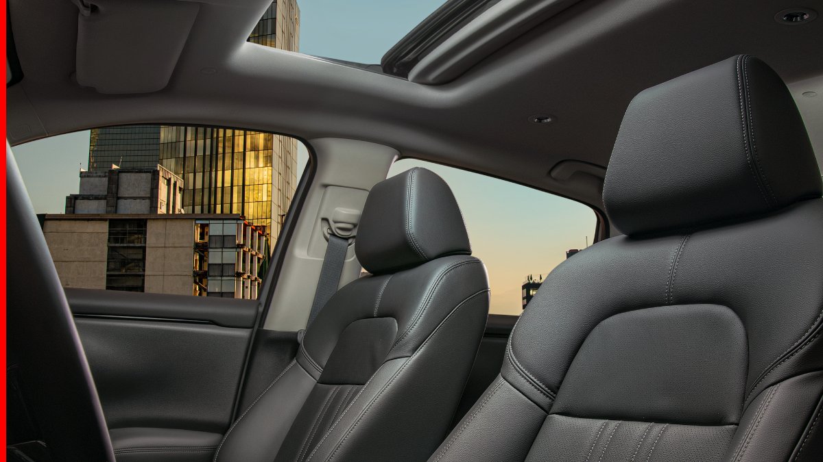 HondaMexico's tweet photo. Totalmente nueva HR-V 2023. Versátil y espaciosa para adaptarse a tu estilo de vida. 🛤 🛣 #TienesQueVivirla 
👉🏻 /bit.ly/3O83HAt https://t.co/HnvH4Rbeon