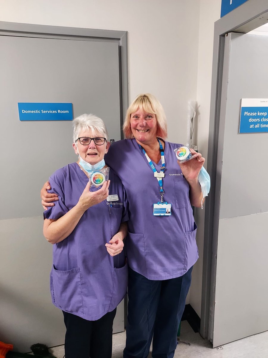 FacilitiesCOCH1's tweet photo. Today our teamβs joined in the celebrations and enjoyed cake for the wonderful NHS 74th birthday π#NHSBirthday #NHSBigTea #NHS74 #facilities #domestic #porters #security #catering #postroom #linen #chaplaincy #transport @TheCountessNHS https://t.co/xUJOaZDoRR