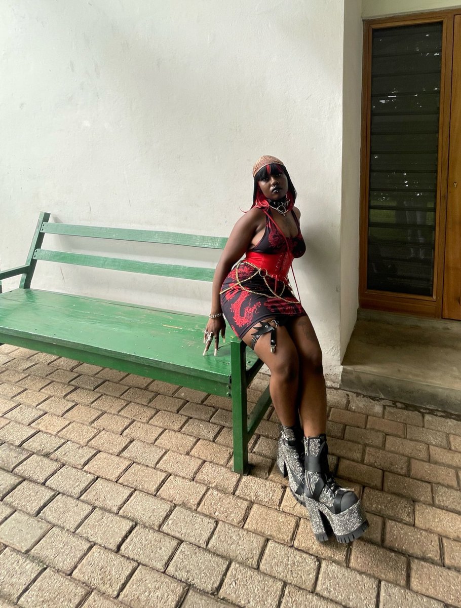 As I’m in this Shoes eh I’m Wet cause <a href="/dollskill/">Dolls Kill</a> just turns me on 😎👽