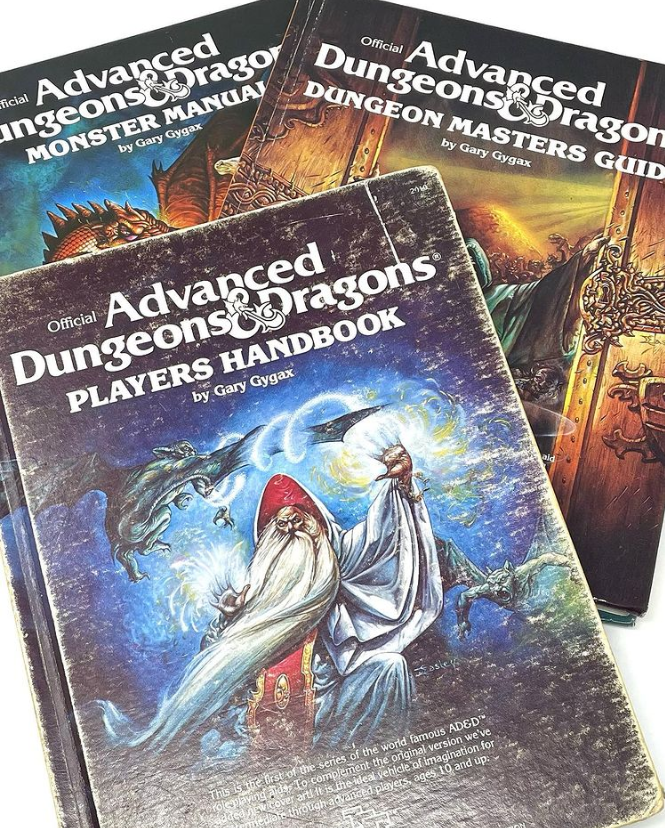 jhall247's tweet photo. Tell me which cover's you prefer? The original AD&amp;D covers or the redone covers by Easley? I myself have always preferred Easley's covers.
#dnd #osr #dndart https://t.co/gRZ3OGrM0C
