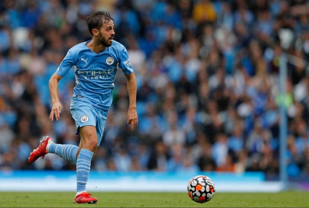NoticiasBarca0's tweet photo. También se habla del interés que tiene Bernardo Silva por llegar al barça, el incoveniente es que Pep quiere mantenerlo en su equipo y por ello el Manchester City estaría pidiendo aproximadamente 100 millones por el jugador portugués.
🇵🇹🔵🔴 https://t.co/AOI2xKo4HX