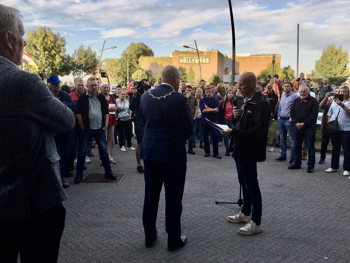 Hans Tanis tweet media