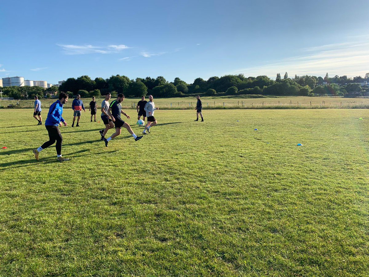 First ball session in 4 weeks. Game plan ✅ all ready for our first official pre-season friendly Vs Cheshire Cheese on Thursday.
#UTMSC