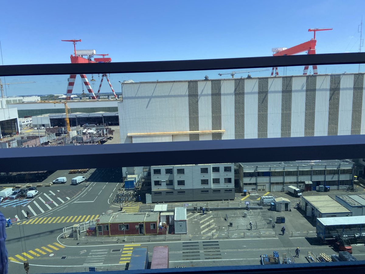 cruisetradenews's tweet photo. A new class of cabin onboard MSC World Europa - Infinite Ocean View. This cabin boasts extra space from removing the balcony and replacing it with a retractable floor to ceiling window - what do you think?
#msccruises #mscworldclass #mscworldeuropa https://t.co/REhmmBRZbC