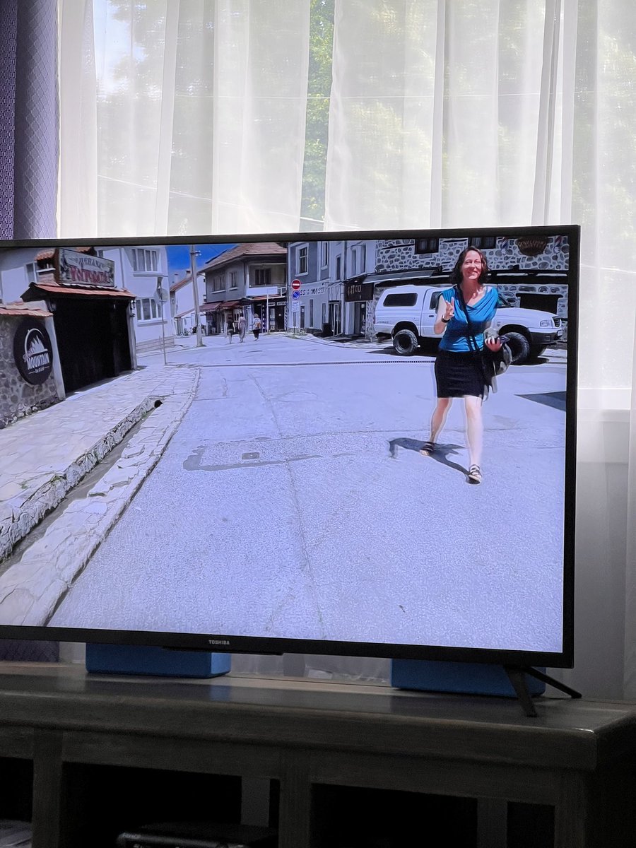 Just spotted <a href="/hobonora/">Nora Dunn</a> on Gabriel Travelers video!