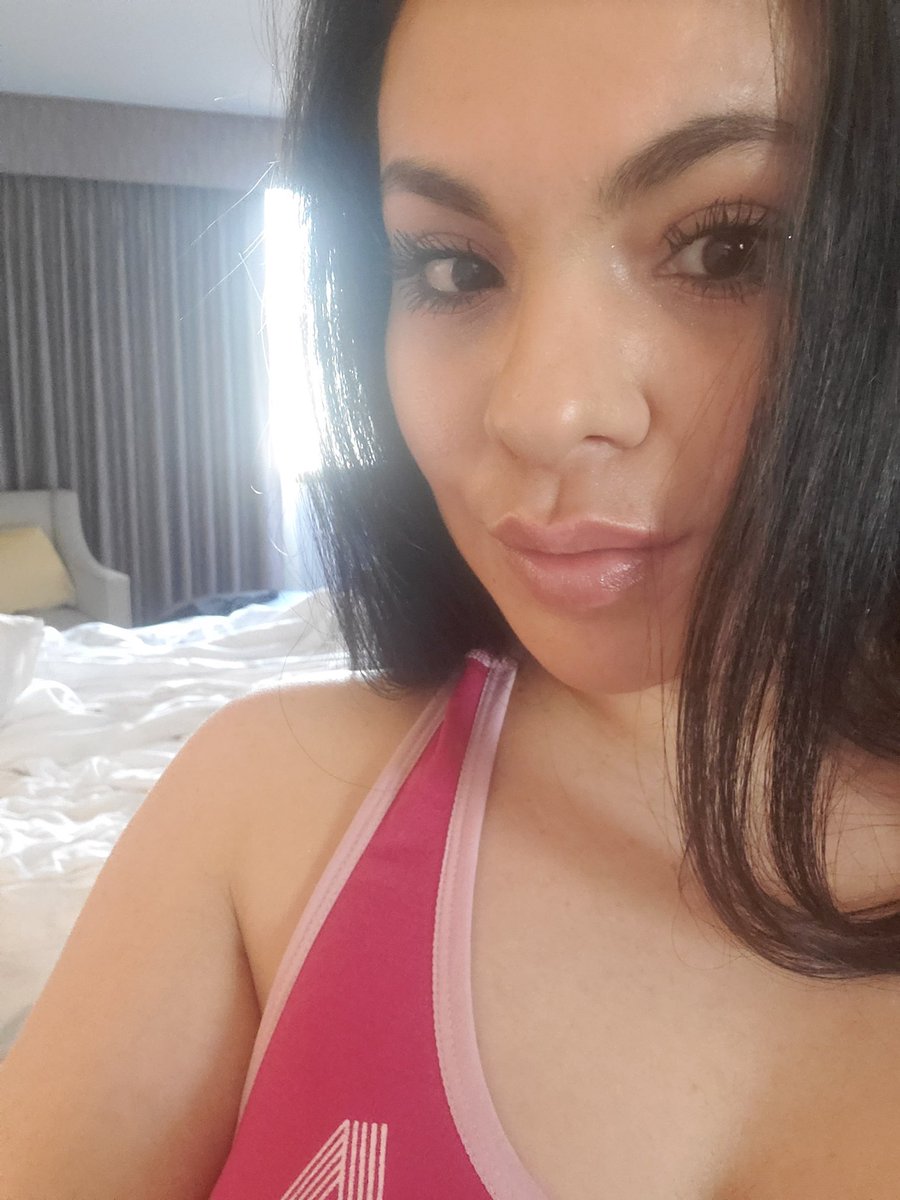 LOONEYDIVINEWC's tweet photo. Hi !! Xoxo https://t.co/uhtfB59S8D