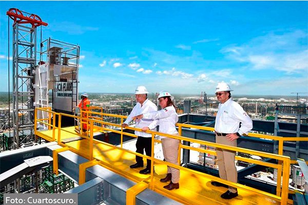 Petroquimex's tweet photo. Dos Bocas agravará aún más salud financiera de Pemex en refinación: IMCO👇👇
https://t.co/OF6mQYethd https://t.co/h5MY0zRogO