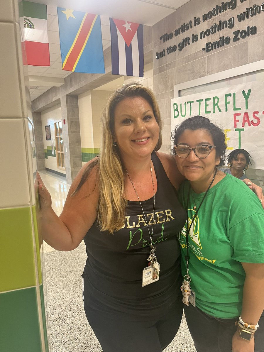 LSFreimanis's tweet photo. Amazing community event today at BRES. Thank you to the staff for all your hard work. 3 more events at our other FAST schools in the next two weeks   #FCPSFAST #Serveleadgrow #Outreachmatters @ButterflyRidge1 https://t.co/nuH08Utxif
