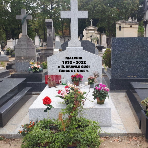 PMUDAO's tweet photo. Aujourd'hui nous souhaitons commémorer la mémoire de nos disparus.
Nos camarades, que dis-je, nos amis, sont tombés avec dignité au combat.
Nos pensées vont aux familles des victimes de l'injustice qui nous entoure.
Amour, paix et honneur.
#thediggers @Malchiikk @Le___Belge https://t.co/68ksOQeLYg