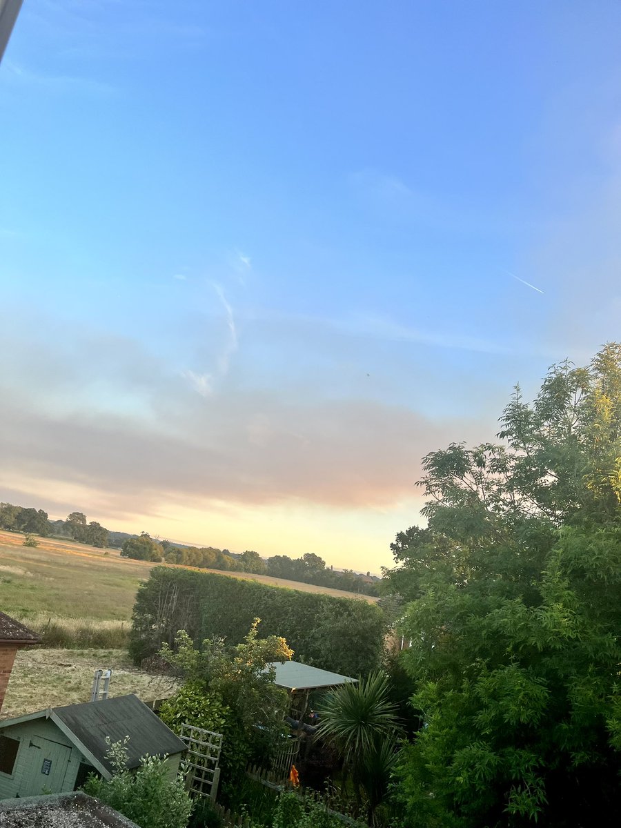 Gen_Dearman's tweet photo. Day two of self isolating at home. Always loved this view. Love it a bit more now #itfinallygotme https://t.co/1xVhFxpOUX