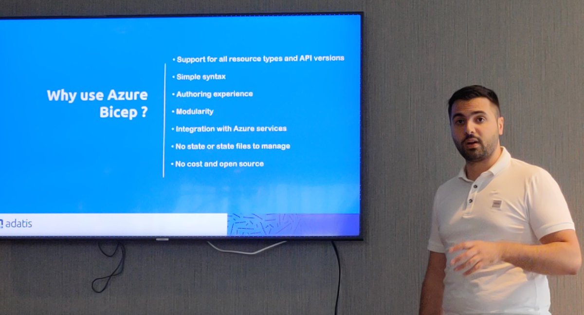 Excellent presentation from <a href="/DataOpsDon/">Jonathan D'Aloia</a> from <a href="/AdatisBI/">Adatis</a> on #Azure Bicep.  Engaging and informative !  Great event too. Thanks <a href="/mcscug/">Microsoft Cloud (South Coast) User Group</a> ! 
We totally agree/believe that Bicep is the way to go for Azure Infrastructure as Code.