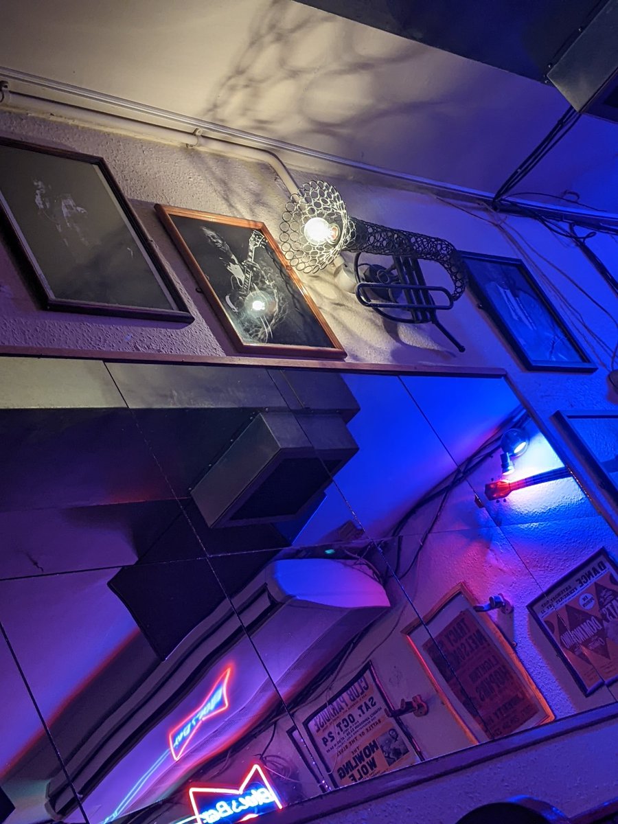 TeriDesiderata's tweet photo. School night & I said #FookIt, off to #AintNothinButTheBlues Kingly Street, W1! ๐คซ https://t.co/WxG3eGQHeF