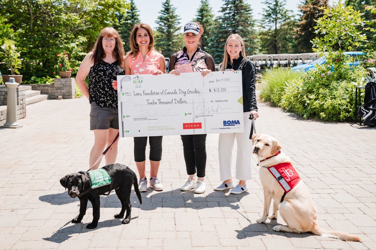 LFCDogGuides's tweet photo. #UnleashingKindness- Thank you to @BOMA_CAN for their $12,000 donation to #lfcdogguides.  Every year the company hosts a golf tournament in support of LFCDG, and we are so grateful! https://t.co/luOAqUaxSr