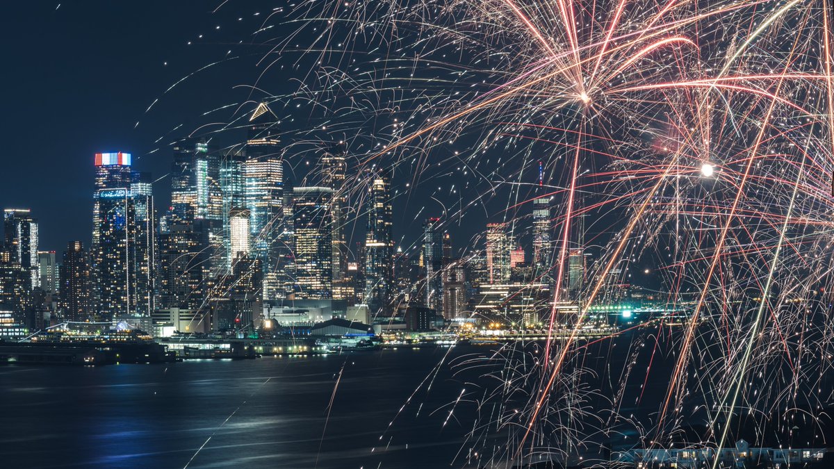 Juhi Vora (@juhivora25) on Twitter photo More from yesterday's fireworks, One World Trade Center, and downtown Manhattan in the backdrop. This one is from local fireworks in New Jersey. <a href="/OneWTC/">One World Trade</a> <a href="/OneWTC/">One World Trade</a> More from yesterday's fireworks, One World Trade Center, and downtown Manhattan in the backdrop. This one is from local fireworks in New Jersey. <a href="/OneWTC/">One World Trade</a> <a href="/OneWTC/">One World Trade</a>