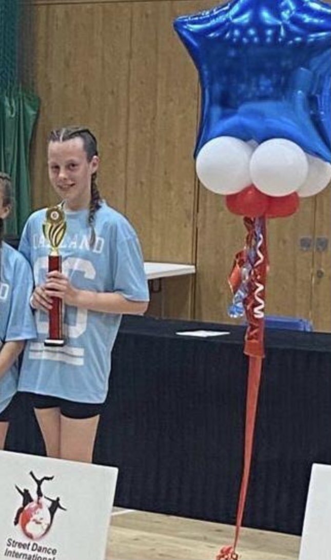 StreetlyYr11's tweet photo. On Sunday Summer competed in the British Street Dance International competition in London. She came third in the 12 and under duo's and third in the 16 groups. Well done Summer! 👏#Streetlypride @StreetlyAcademy https://t.co/KcFA4pOo75