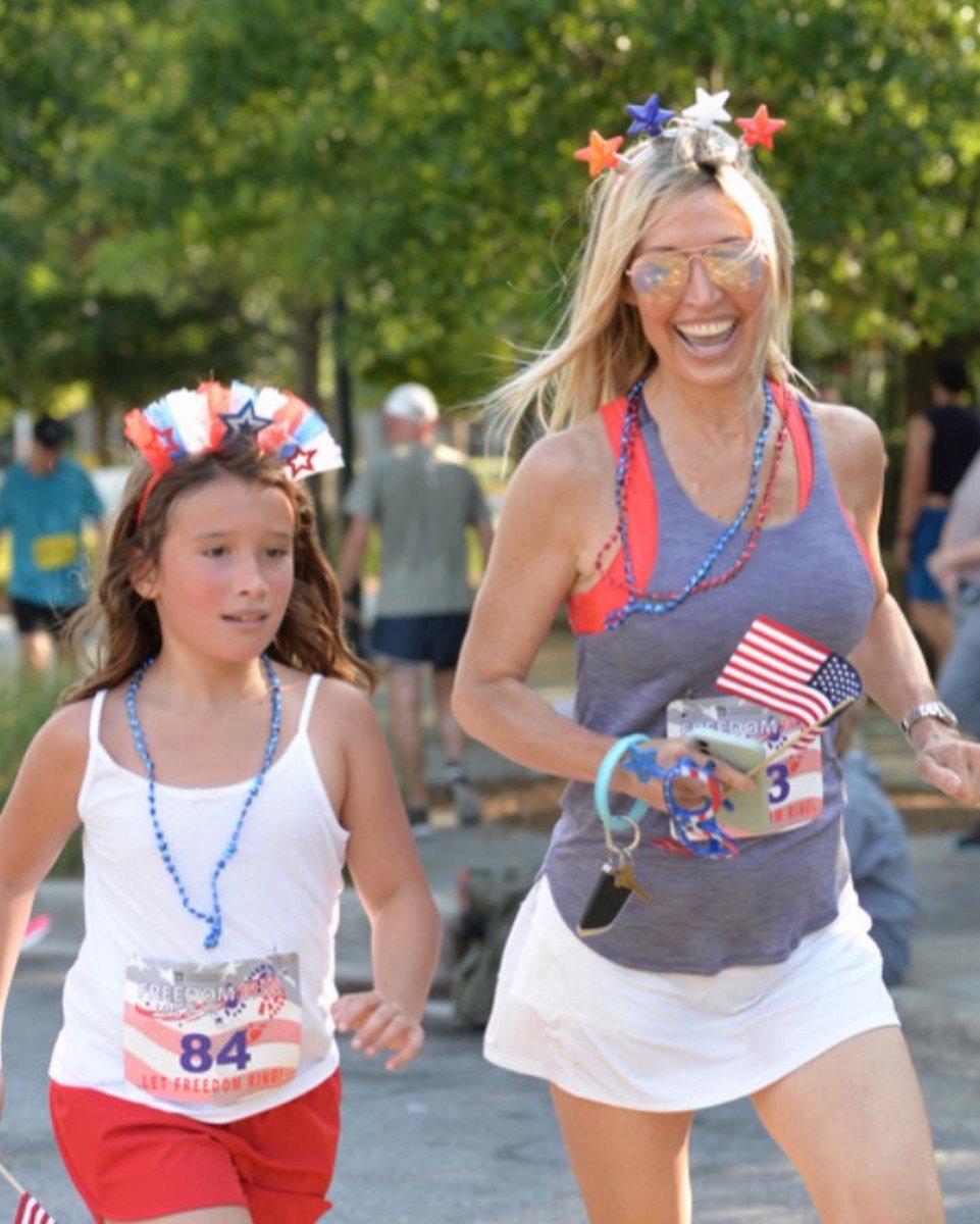 Tara_MReeves's tweet photo. #FunFourth with our family at the Greensboro, NC “Freedom Run”#LetFreedomRing https://t.co/tW2iTzYTBs