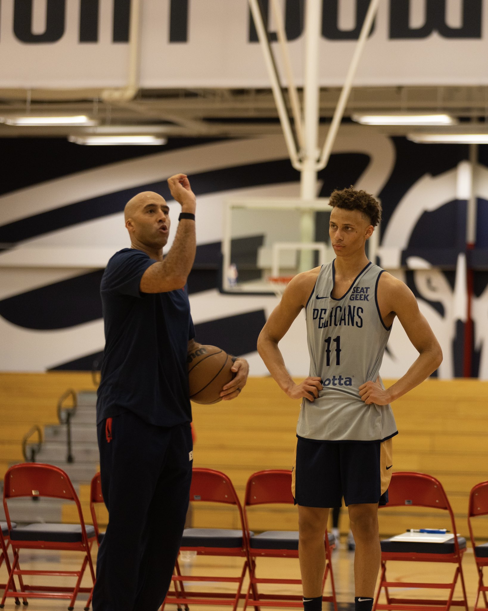 New Orleans Pelicans on Twitter: "Learning from the best 🎯 https://t.co/tUQ38soUZk" / Twitter
