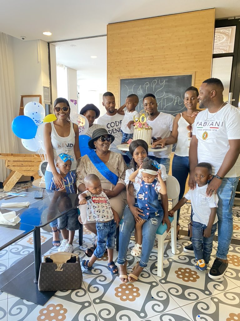 SibuuuM's tweet photo. @CapitecBankSA Celebrating our mom’s 60th birthday.
#LiveBetterMoments #LiveBetterMoments @CapitecBankSA https://t.co/mxlHJmyk01