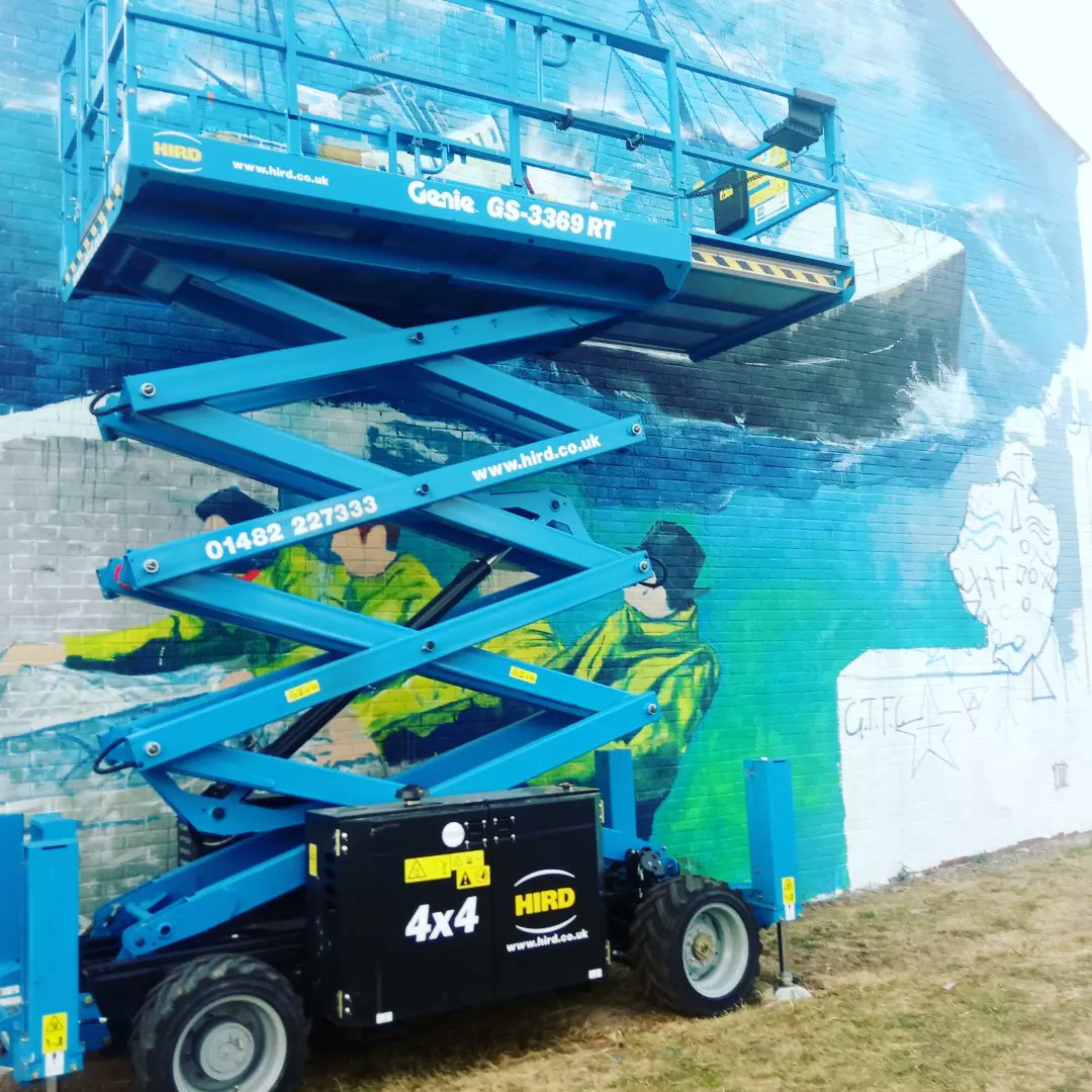 While running home from work tonight I noticed a new mural being created opposite the ASDA on corporation road. The artists name is Andy Peat. Had a good chat with him and he let me take a photo of him. The mural won't be finished for a few days #paintthetownproud @GrimsbyCreates