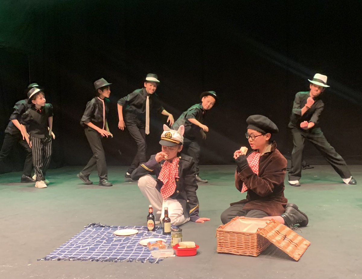 LatPrepEnglish's tweet photo. Y6 @LatymerPrep had great fun performing @The_AlanBennett The Wind in the Willows. https://t.co/EvRL59aSFP
