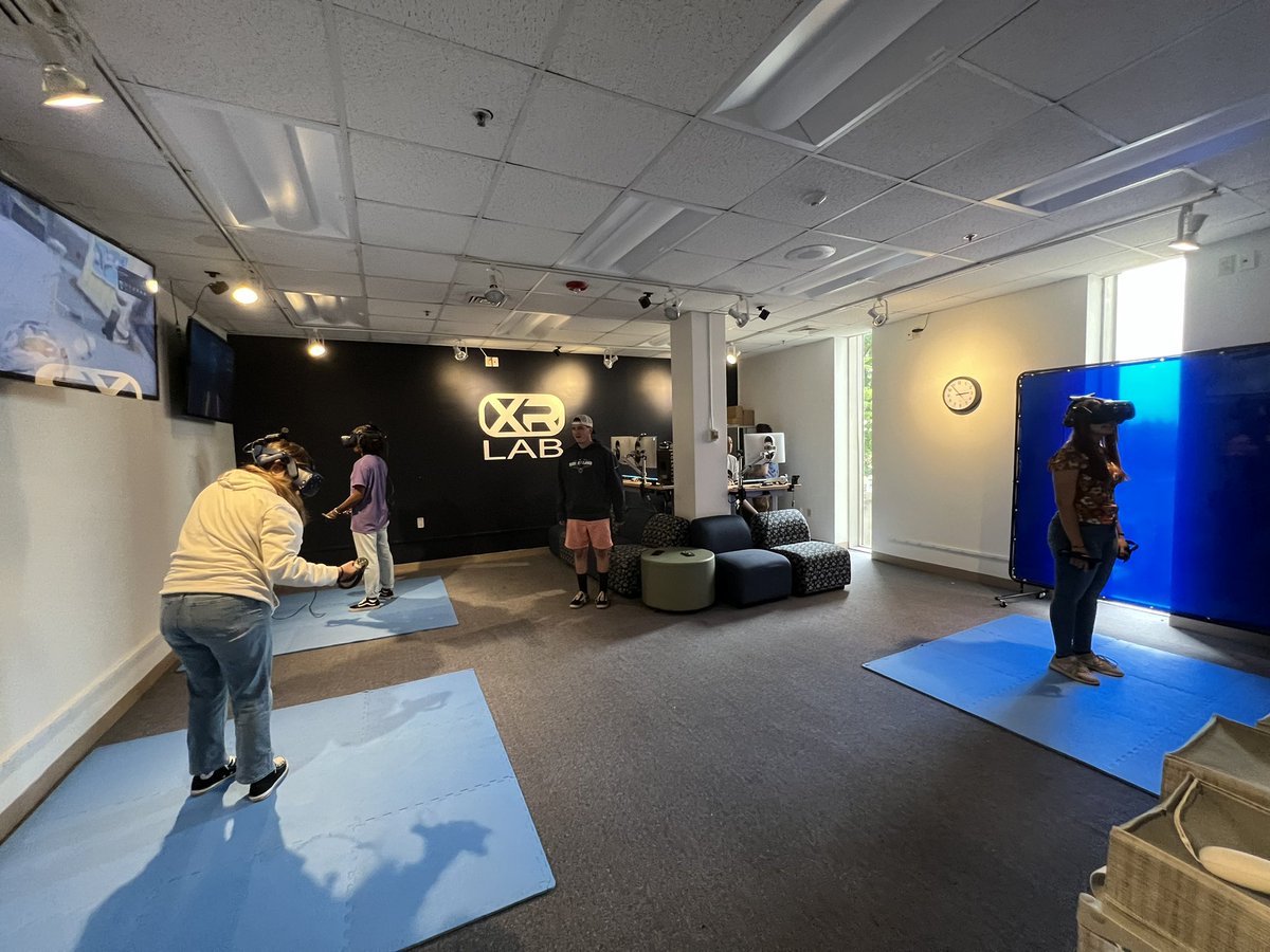 H2O_Soni's tweet photo. Our summer #SpaceGrant Fellows from the Univ of Puerto Rico got the 1st hand experience using 3d printers & other great tools at the @makerspaceURI. Enjoyed VR games a lot. Many thanks to the students working at #makerspaceURI.
#PradhanangLab @universityofri @URI_GEO @uricels https://t.co/Z7MRuM1z8n