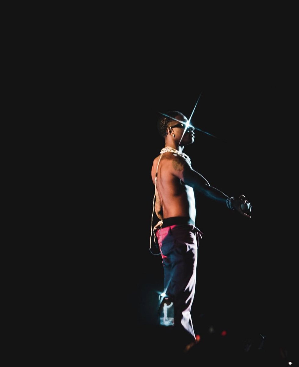 WizkidGallery's tweet photo. .@wizkidayo has now appeared on the Billboard Hot 100 Chart (4x)

2016- ONE DANCE
2019- BSG
2021- ESSENCE 
2022- CALL ME EVERYDAY 

BIG WIZ 🇳🇬🐐 https://t.co/QExxo3YuNO