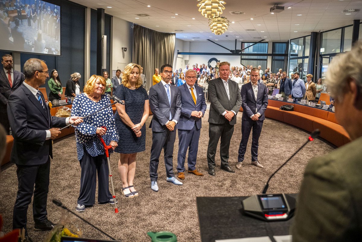 Dankbaar en met ontzettend veel zin start ik in het college van <a href="/Capelle_IJssel/">gemeente Capelle aan den IJssel</a> namens <a href="/D66Capelle/">D66 Capelle</a> . Samen met <a href="/LeefbaarCapelle/">Leefbaar Capelle</a> <a href="/CapelseVVD/">Capelse VVD</a> en <a href="/PvdACapelle/">PvdA Capelle</a> gaan we voor een Capelle van vandaag en morgen