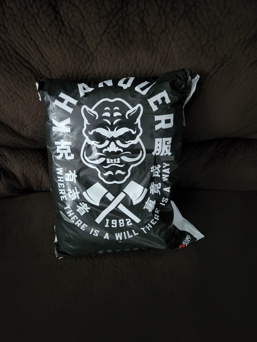USDAb33f's tweet photo. It appears to be fine for some #villianshit with @YungKhan
Thanks for getting these sent out quickly Khan!!! https://t.co/YIDIjJlwuf