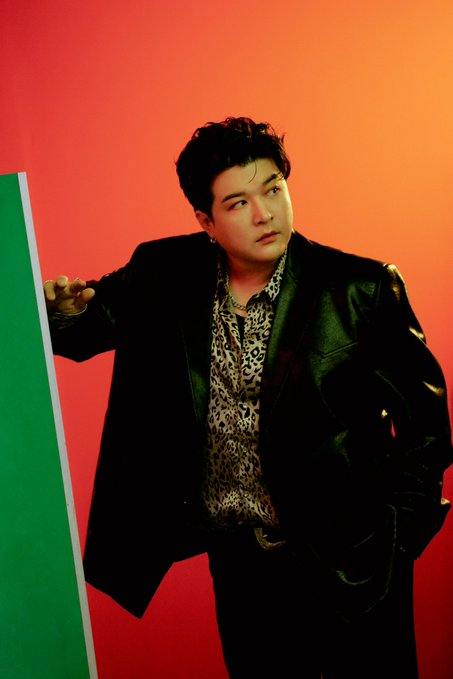 sujusapphire59's tweet photo. SHINDONG .. VISUAL YES!!💖BRAND REPUTATION
MANGO SERVING SOON
#Mango_SUPERJUNIOR #SUPERJUNIOR
#Mango_TeaserImage @SJofficial
#SHINDONG https://t.co/gG2phV81v3