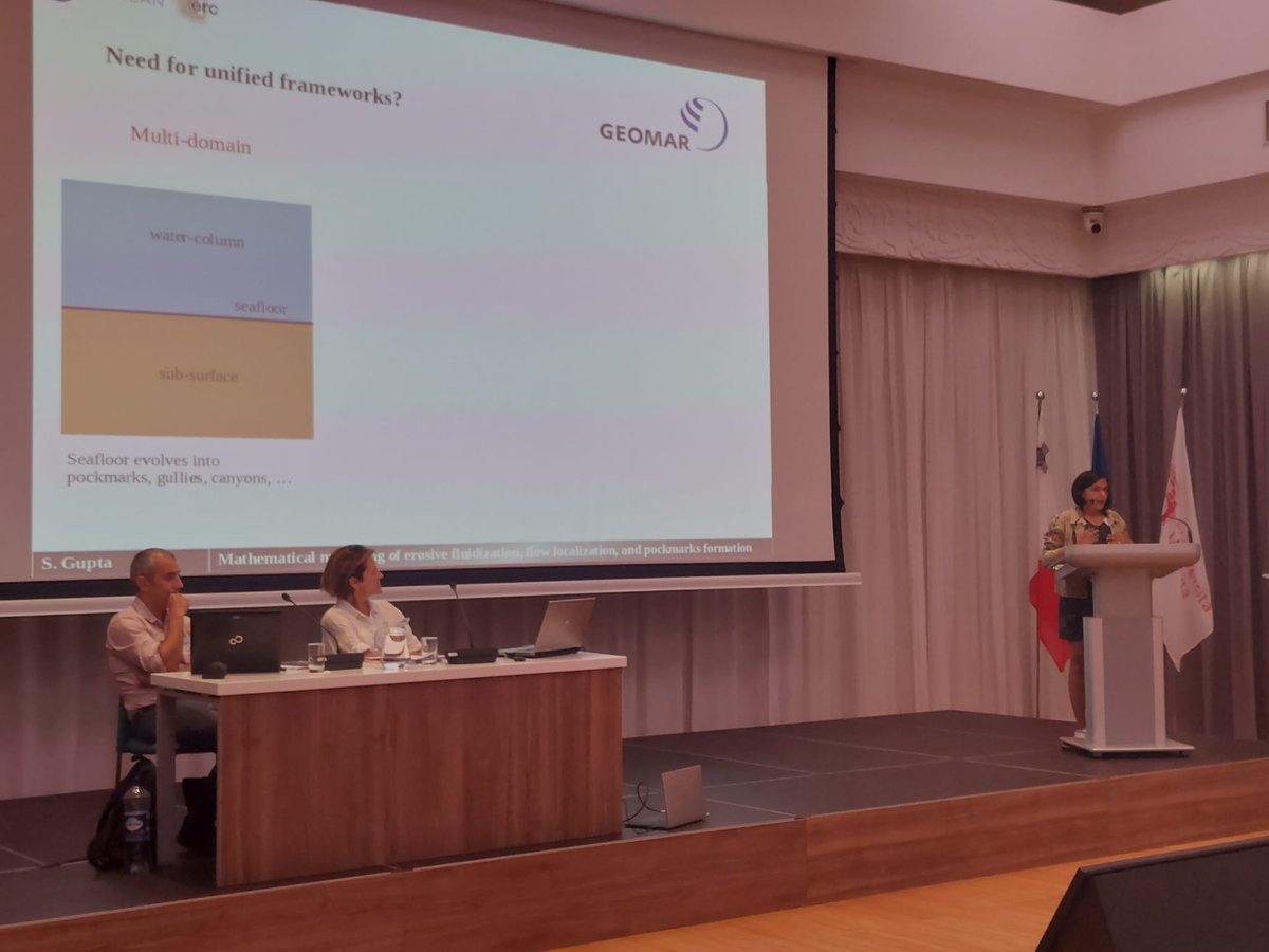 Really enjoying the talks at the international conference for seafloor landforms!
With all the fascinating data &amp; observations of seafloor landforms, processes and evolution, the *need for unified model frameworks* cannot be stressed enough!
#Seafloor2022 #ICoSLPE <a href="/GEOMAR_en/">GEOMAR_en</a>