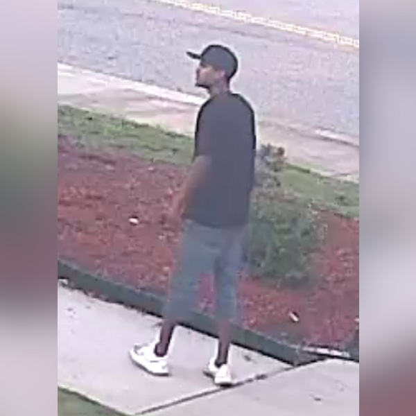 NewportNewsPD's tweet photo. Can You ID Any of These Persons of Interest in July 5 Homicide?
https://t.co/eFj78rGHoW https://t.co/k14bpTWUN0