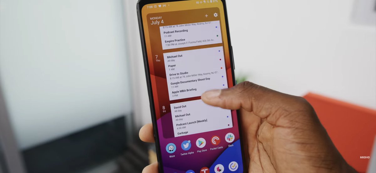 appltrack's tweet image. So @MKBHD may have just leaked the release date for the M2 MacBook Air. 👀

His calendar mentions &quot;Apple MBA briefing&quot; on July 7 and &quot;MacBook Air Embargo&quot; lifting at 9am on July 14.

Previous rumors said the M2 MacBook Air was releasing on Friday, July 15...

(via @tme_michael)